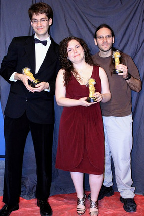 Les grands gagnants de la soirée. De gauche à droite: Nicolas Rey-Le Lorier, Françoise Provencher et Vincent Poitras.