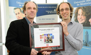 Raymond Lemieux, rédacteur en chef de Québec Science, en compagnie du lauréat, Olivier Daigle